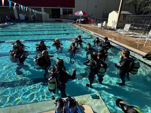 Lightning Wolves Scuba Class 20251108